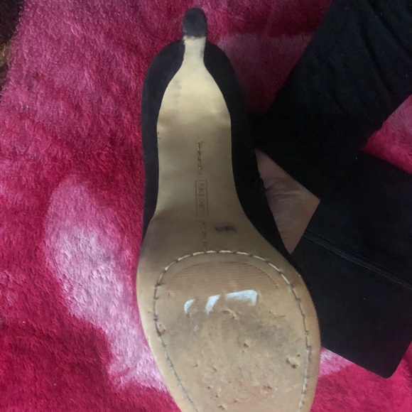 Vince Camuto 👢 - Picture 4 of 4